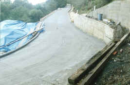 Driveway first curve-after concrete is poured.jpg (1169410 bytes)