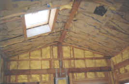 Master bath ceiling insulation installed.jpg (1047581 bytes)